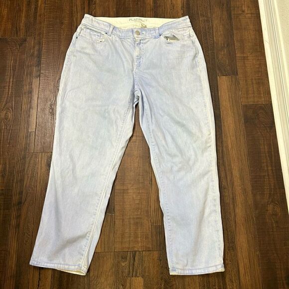 Chico’s Platinum Women’s Rhinestone Straight Leg Light Wash Jeans Size 1.5 (10) - Picture 1 of 16